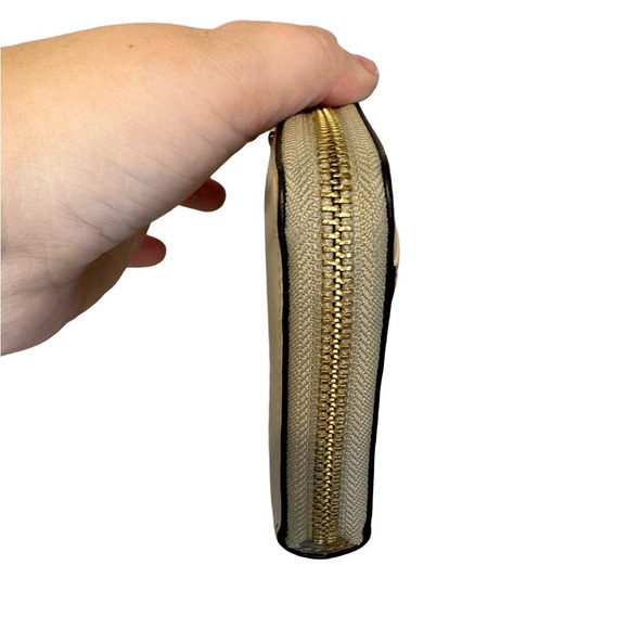 Kate Spade Taupe Grey A La Vita Ostrich Embossed Leather Designer Wallet GUC - Picture 3 of 11